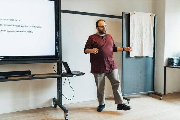 Taxi moto roissy : gagnez du temps dans vos déplacements